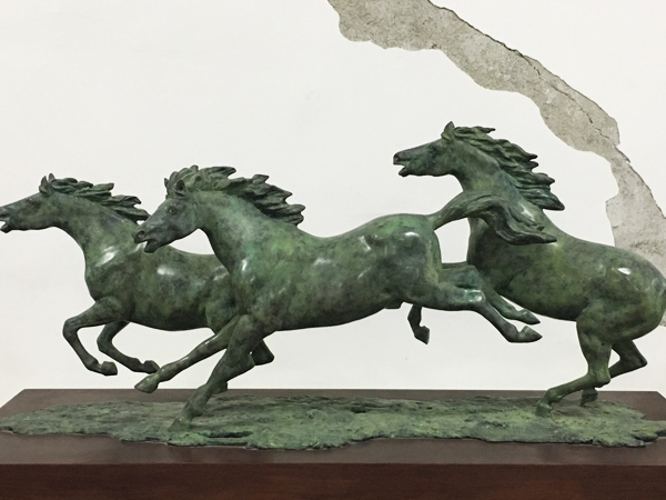 安裝鑄銅雕塑后有哪些注意事項(xiàng)