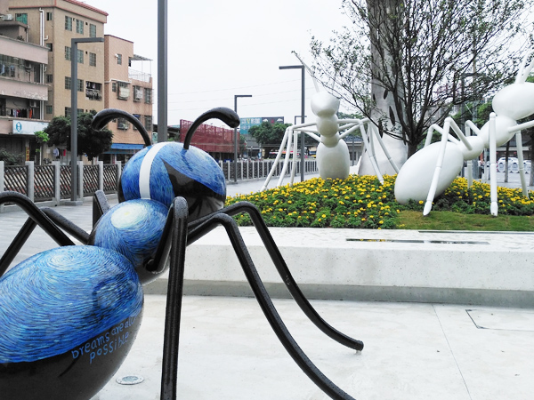 動(dòng)物雕塑安裝現(xiàn)場(chǎng)